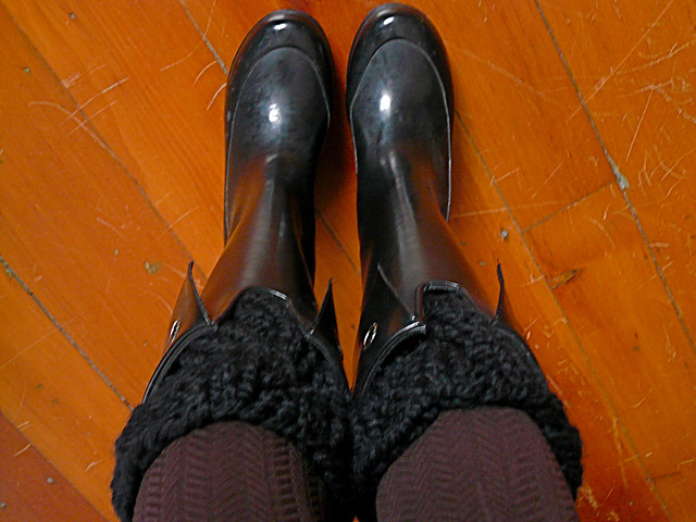 Knit a Pair of Boot Buffers With This Free Pattern!