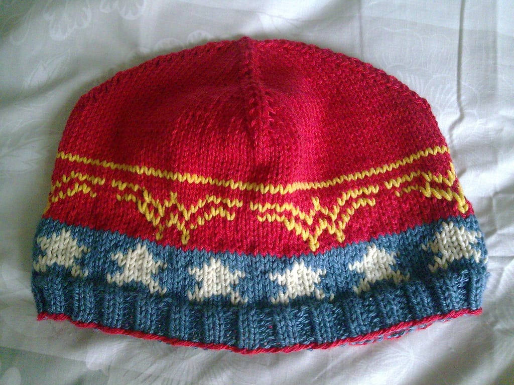 Wonder-Woman Inspired Beanie - FREE Pattern