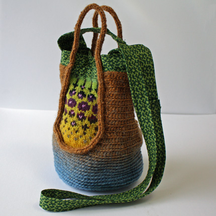 Beautiful Spring-Inspired Knit Handbag - So Unique and Yarnspiring!