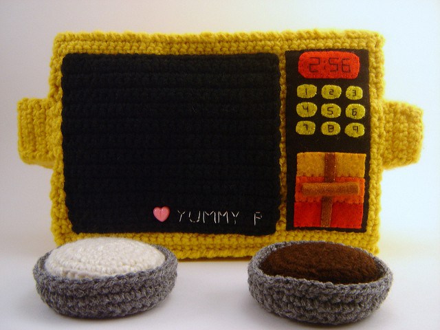 Crochet Easy-Bake Oven Plushie by Yummy Pancake