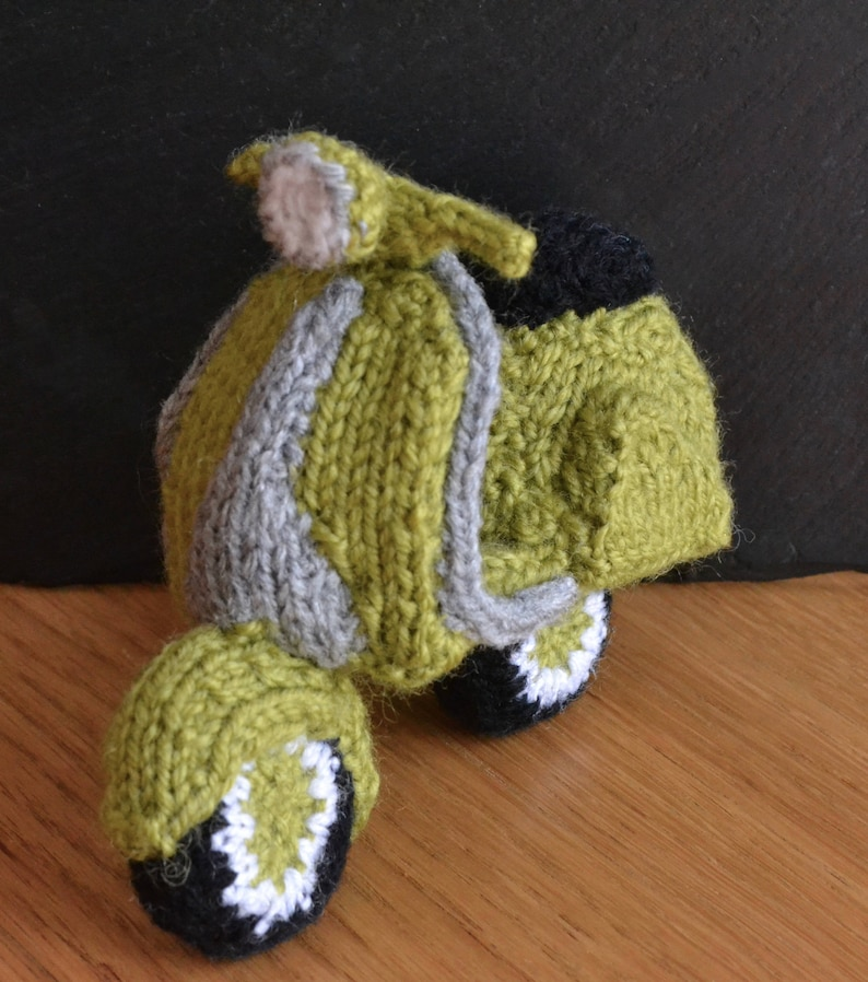 Vespa Vibes: A Pattern for Knitters AND Crocheters