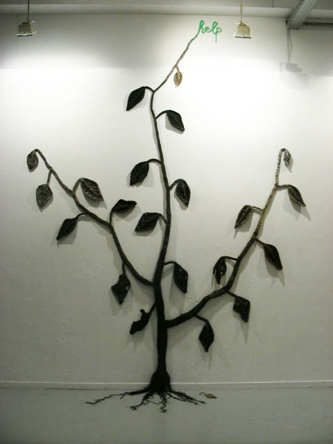'Helptree' Knitted By DutchEve for Kunstenlab Deventer