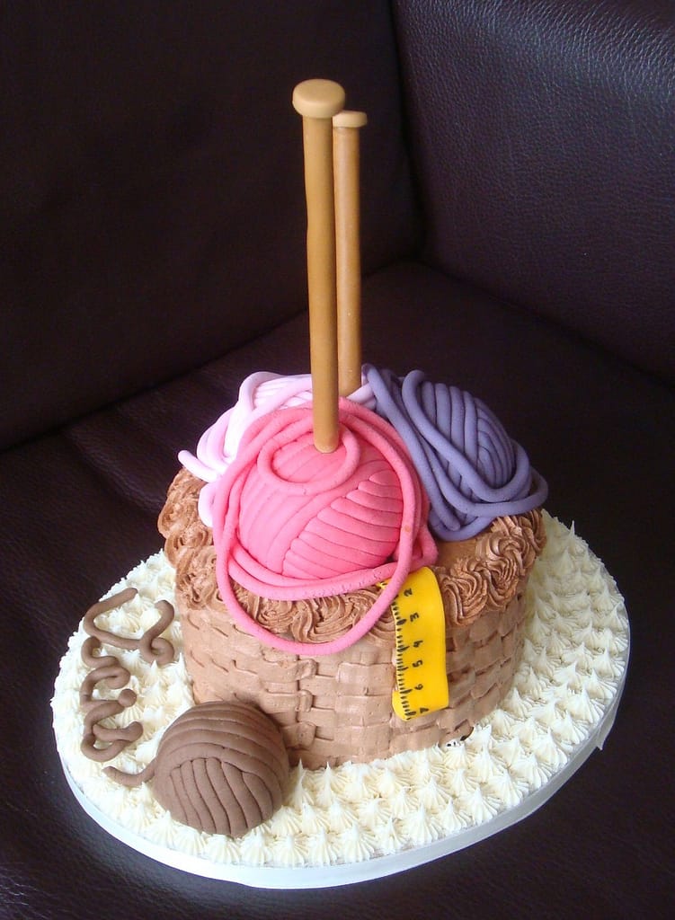 She 'Knit' a Basket Sponge Cake!