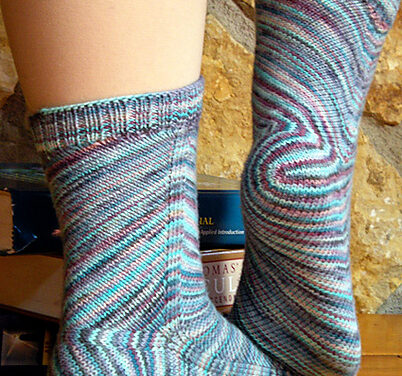 Awesomesauce Awesome Socks! Free ‘Skew’ Pattern By Lana Holden via Knitty – Available in Six Languages!
