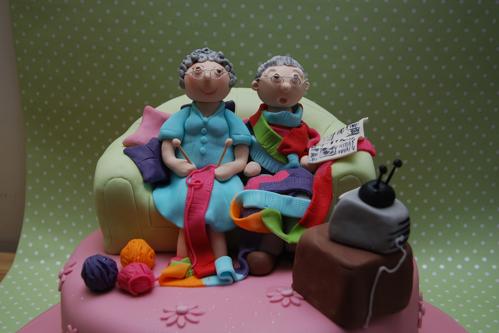 A Knitting-Inspired Cake for Nan's 80th Birthday!