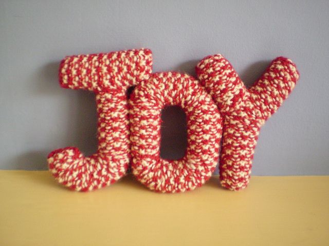 Your LOVE Letters Will Never Be The Same Again - Knit & Crochet Letter Patterns!