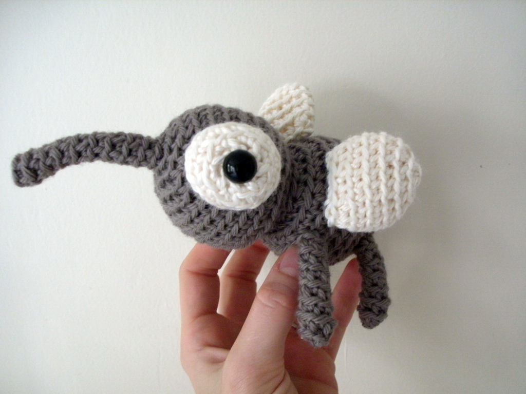 Oh, no no no more mosquitoes! Except for this crochet one ...