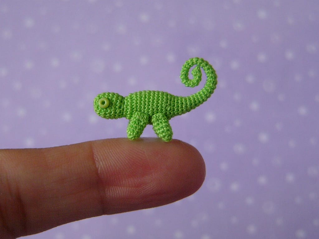 Muffa's Miniature Crochet Chameleon - Such a Tiny Amigurumi!