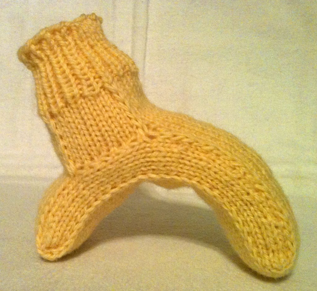 Knit a Pair of Lego Minifigure Mitts ... Free Pattern By Carissa Browning