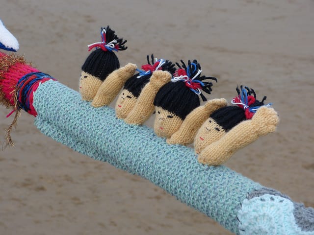 Knitted Synchronised Swimmers Yarn Bomb