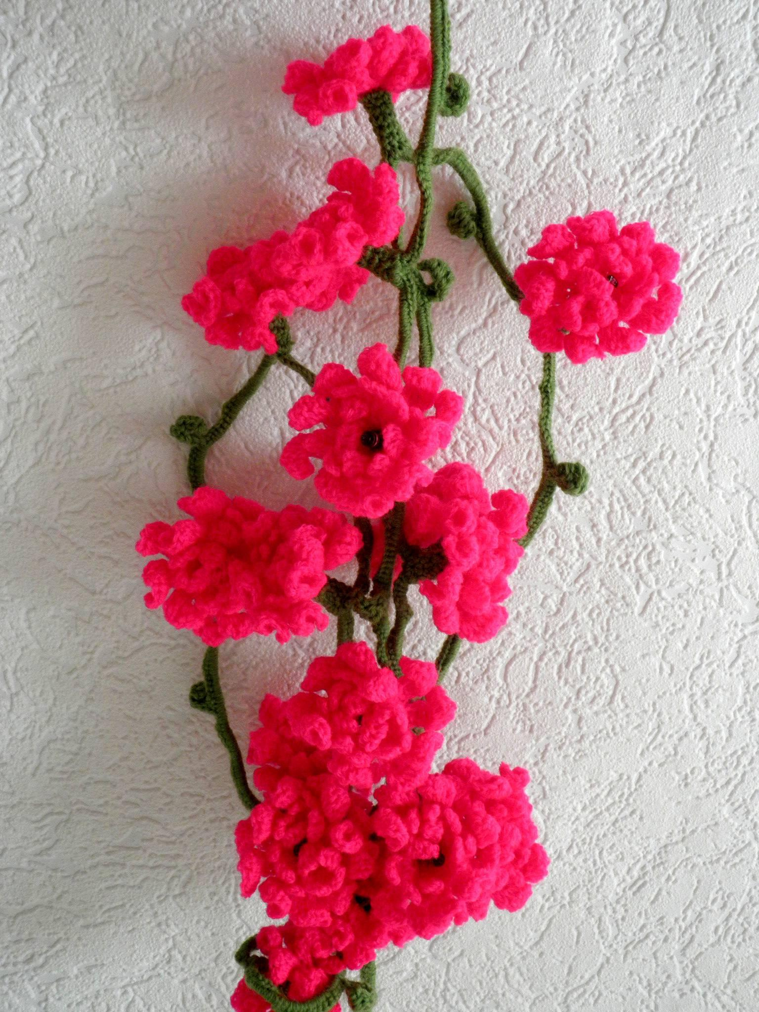 Crochet Flower Garland That Lights Up - So Pretty!