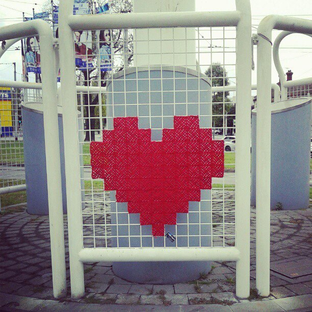 Heart Yarn Bomb By Twilight Taggers - #secretheartproject