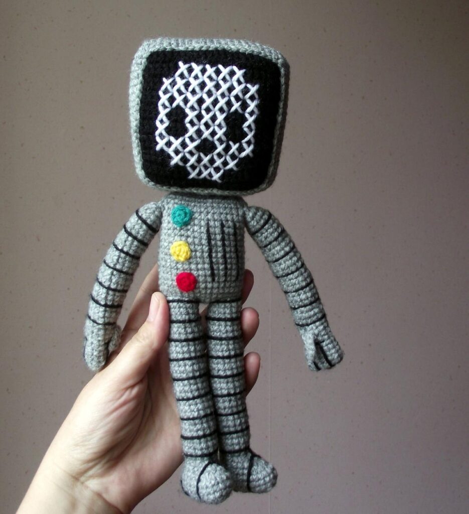 Crochet Roger the Robot