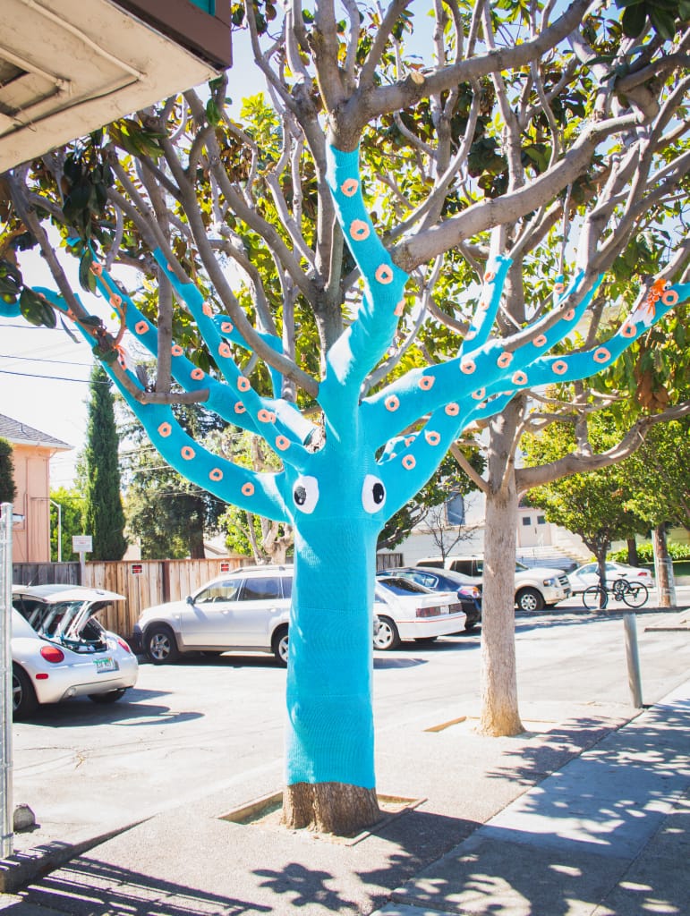 Famous Squid Yarn Bomb by KnitsForLife