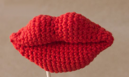 Free Pattern: These Luscious Lips Crochet Up Fast