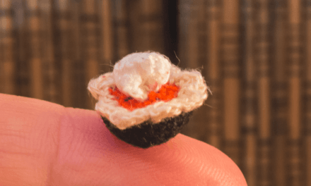 Jill Watt Celebrates Thanksgiving With This Teeny Tiny Pumpkin Pie