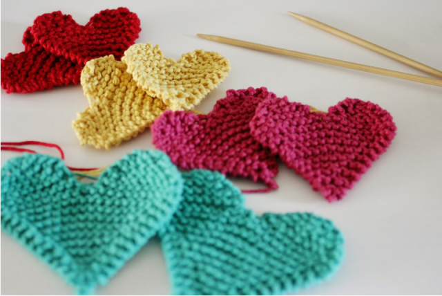 Clever Little Valentine’s Day Hearts – Knit ‘Em Up Quick With a Free Pattern!