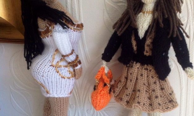 Knit Kim Kardashian Meets Knit Pippa Middleton, Made By The Knitting Witch