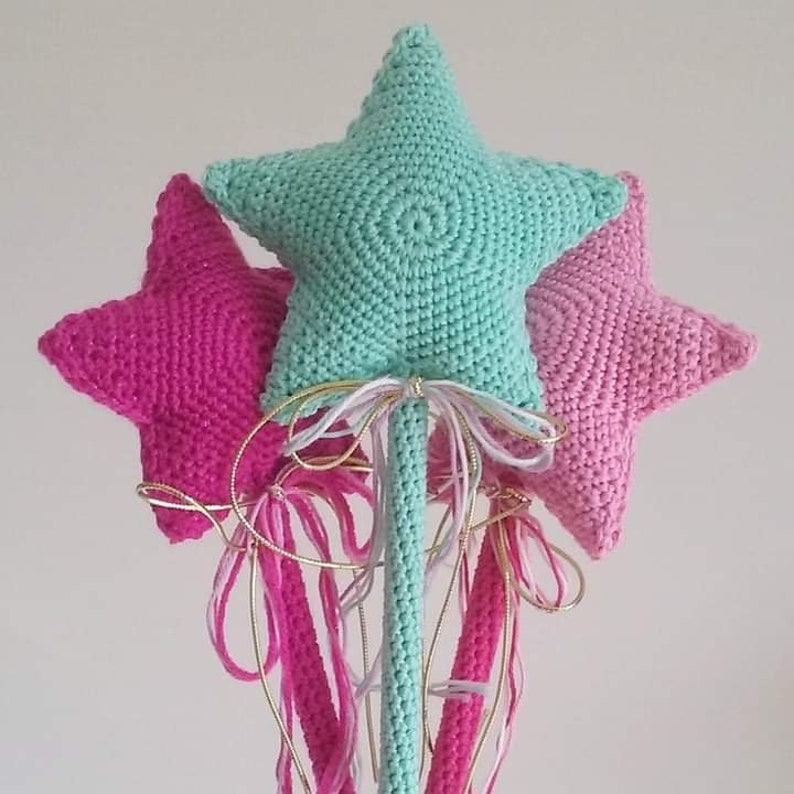 6 Times Magic and Knitting (and Crochet) Joined Forces