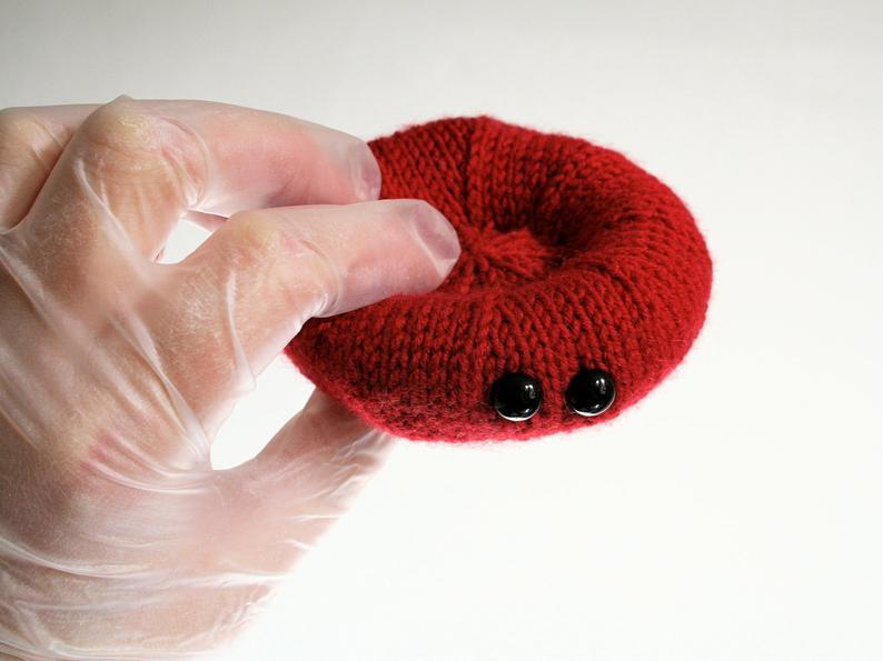 Get the knit pattern designed by Dawn Finney aka ButterflyLove1 #knitting