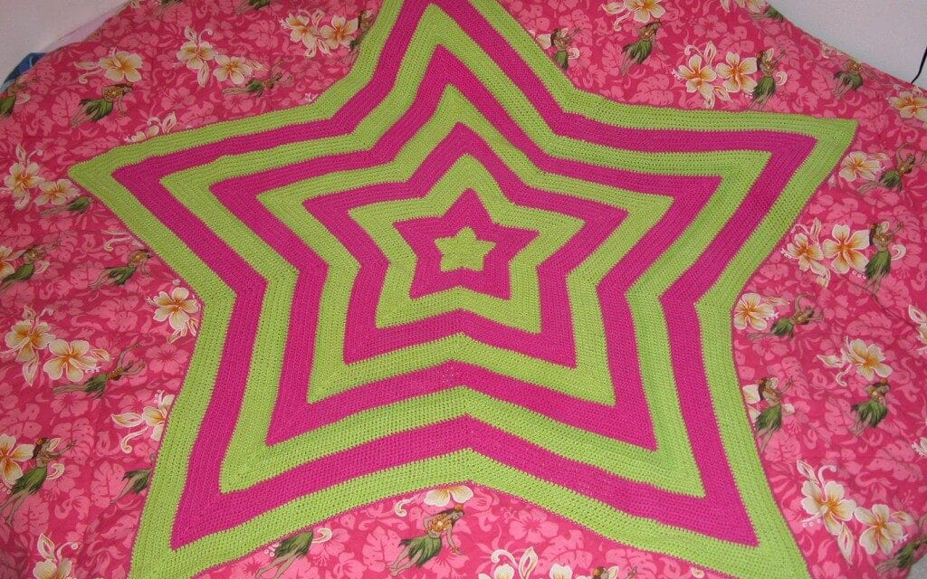 Ever Heard of a Starghan? Once You See This, You’ll Want to Crochet One!
