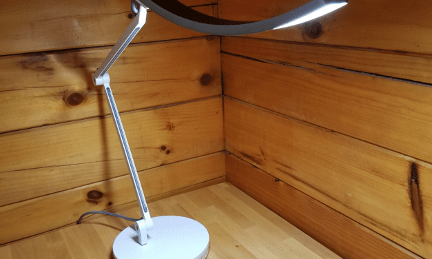 Review: BenQ e-Reading Lamp – Great For Your Late Night Knitting