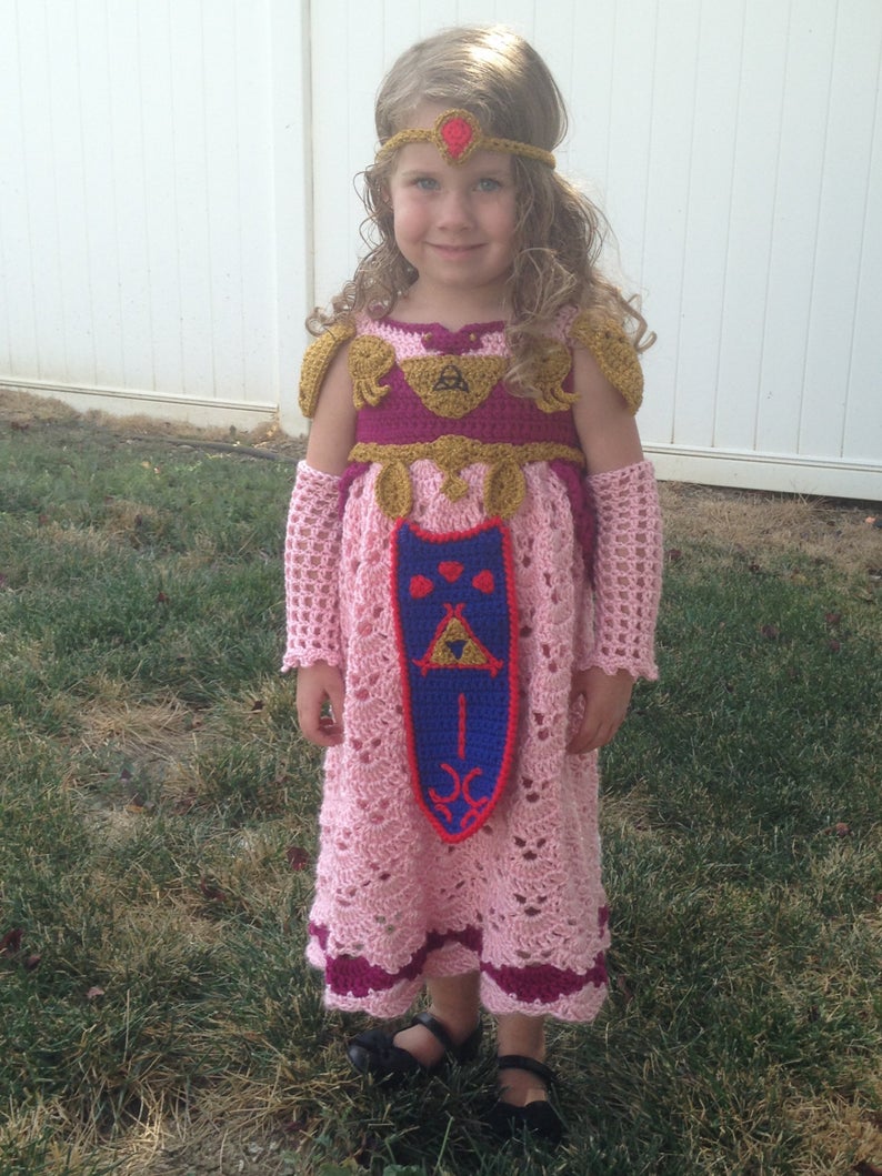 crochet patterns by Aileen Robinson of Leen Green Bean #crochet