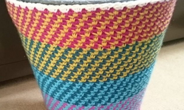 Awesome Home Hack – Yarn Bomb a Trash Can With This Cute Little Stitch