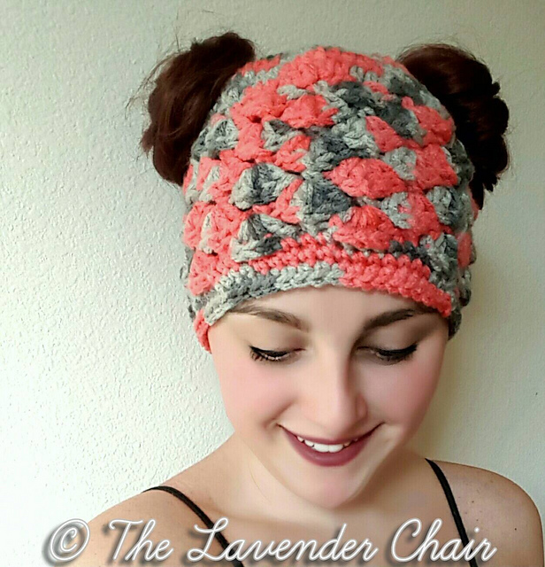 13 Unique Ponytail Hat Patterns - These Knit & Crochet Messy Bun Beanies Really Stand Out!