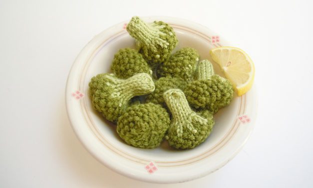 Knitted Steamed Broccoli Florets – Pattern Available!