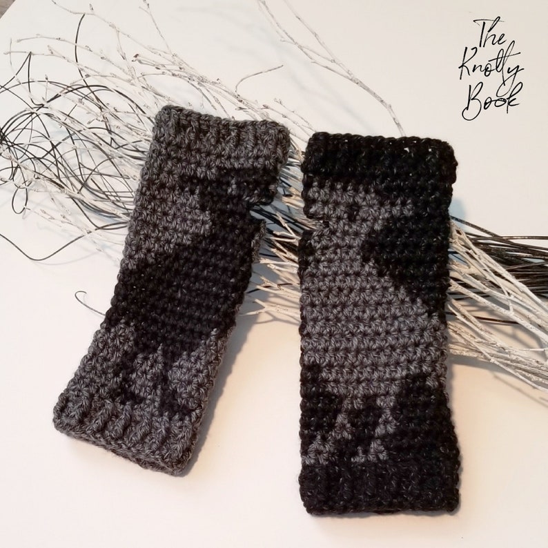 10 Knit & Crochet Projects Inspired by Edgar Allan Poe - Lots of Patterns!