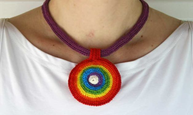 Crochet a Rainbow Necklace To Show Your Pride!