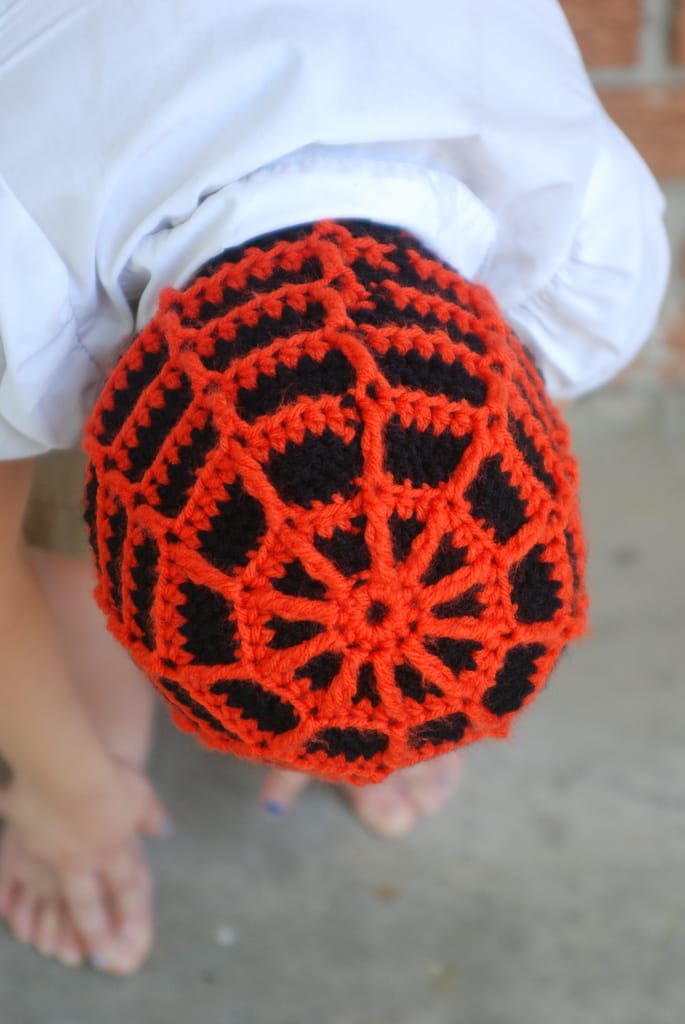 Free Pattern: Crochet a Fantastic Spiderweb Beanie For Your Favorite Wee One