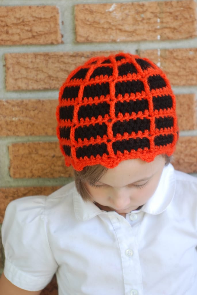 Free Pattern: Crochet a Fantastic Spiderweb Beanie For Your Favorite Wee One
