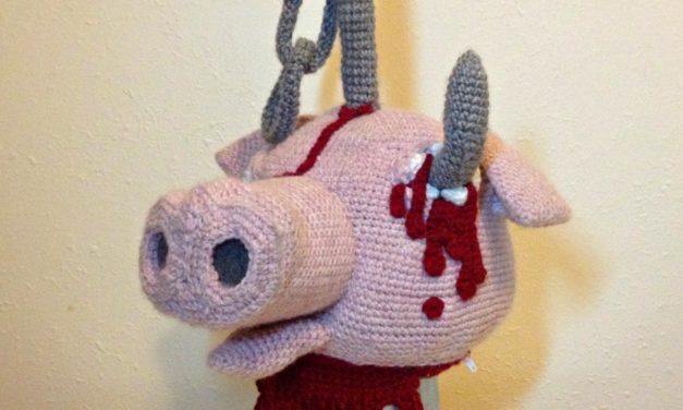 Not For the Squeamish! She Crocheted a Decapitated Pig’s Head Purse