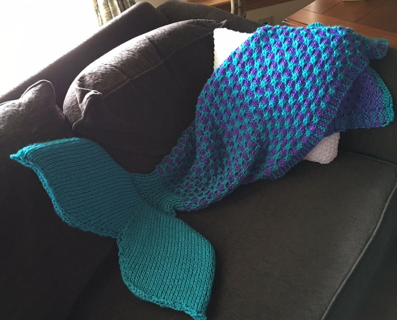 5 Mermaid Tail Blanket Patterns … Such a Creative Use of Yarn!