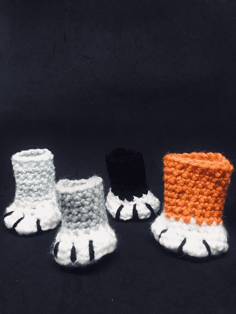 Move Over Knitters, Crochet Cat Paws For Chairs Are Here and You Need To Make Them …