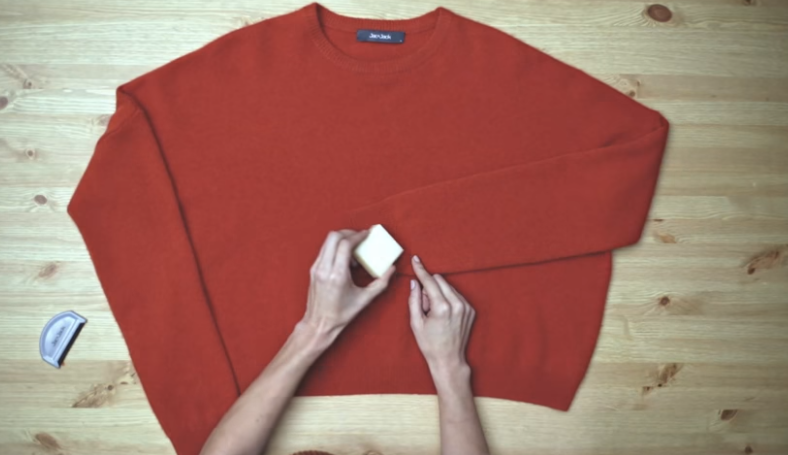 How to Wash Wool … ‘Tis The Season For Cleaning With This Cheeky Tutorial!