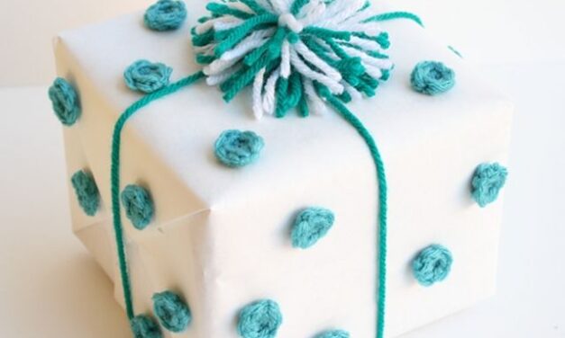You’ll Want To Try This Crochet Gift Wrap DIY