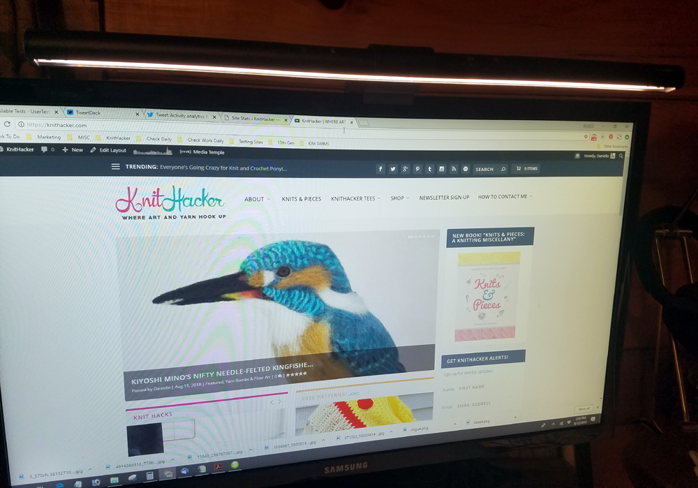 Work Long Hours In Front of a Computer? The BenQ ScreenBar Lamp Is For You!