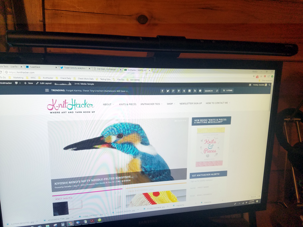 Work Long Hours In Front of a Computer? The BenQ ScreenBar Lamp Is For You!