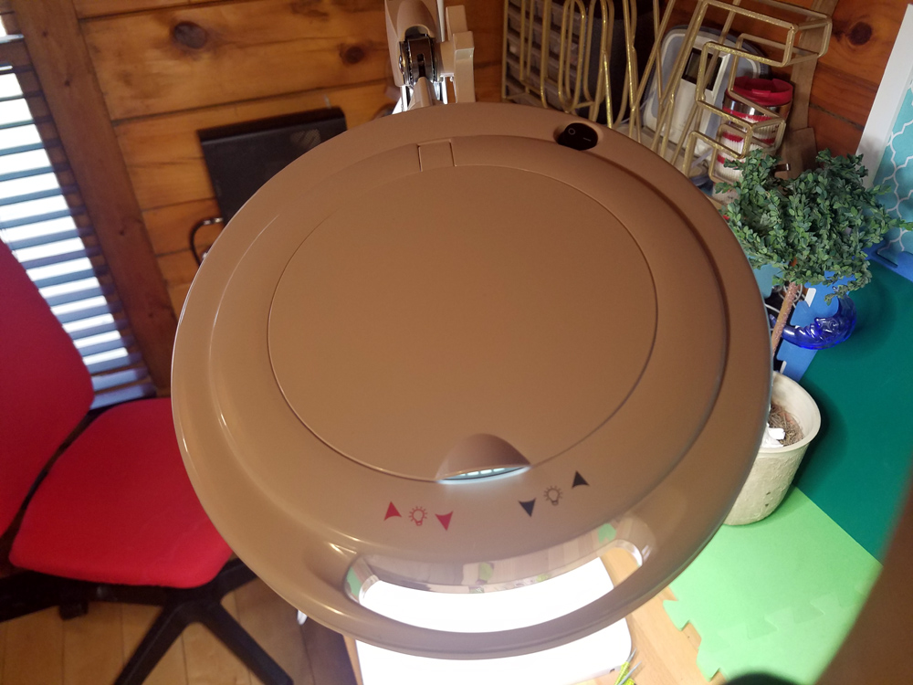 Review: Brightech's LightView 2in1 from the Liteview Magnifier Series - Perfect For Fiddly Fiber Crafts!