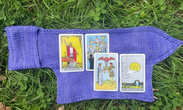 Knit a Wrap For Your Tarot Cards … Great Gift Idea!