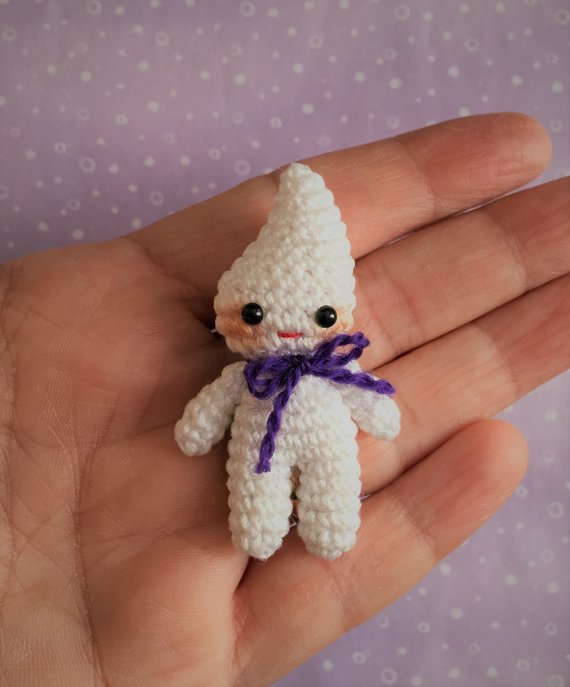 Crochet a Micro-Miniature Chibi Ghost Amigurumi