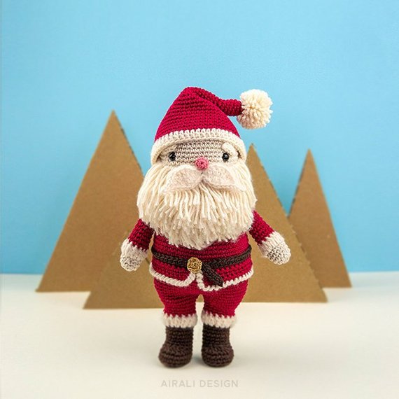 Cute Christmas amigurumi patterns by Ilaria Caliri