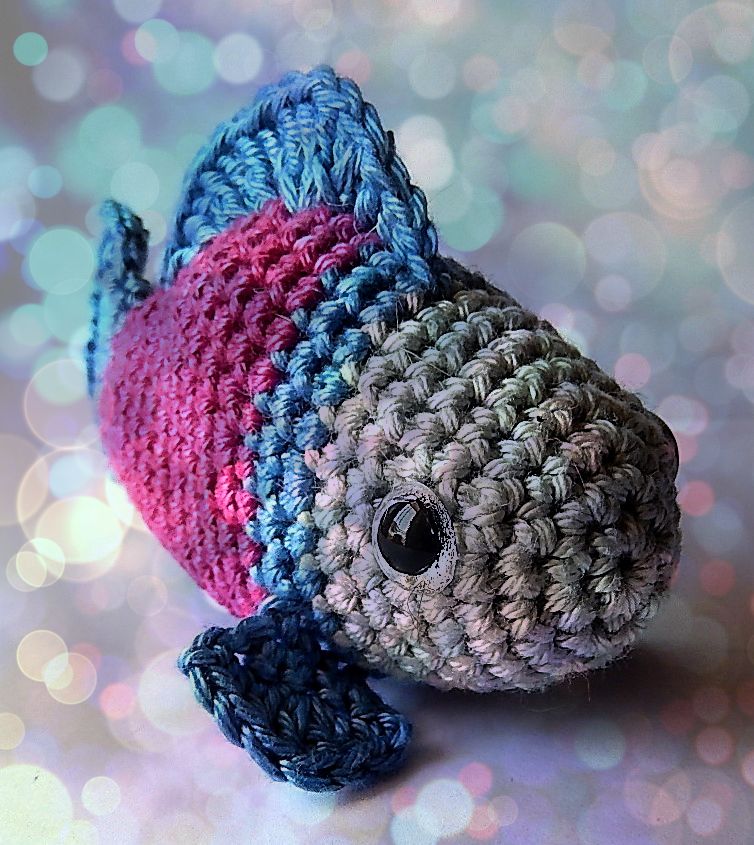 Crochet a Little Fish Amigurumi - Free Pattern!