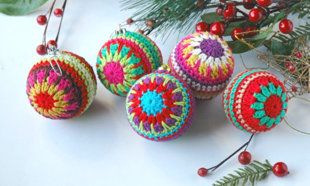 Crochet a Christmas Bauble … Last-Minute Gift, Super Stashbuster!
