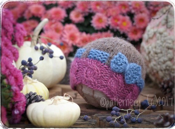 Get the knit pattern from Marina Novikova of Patternery