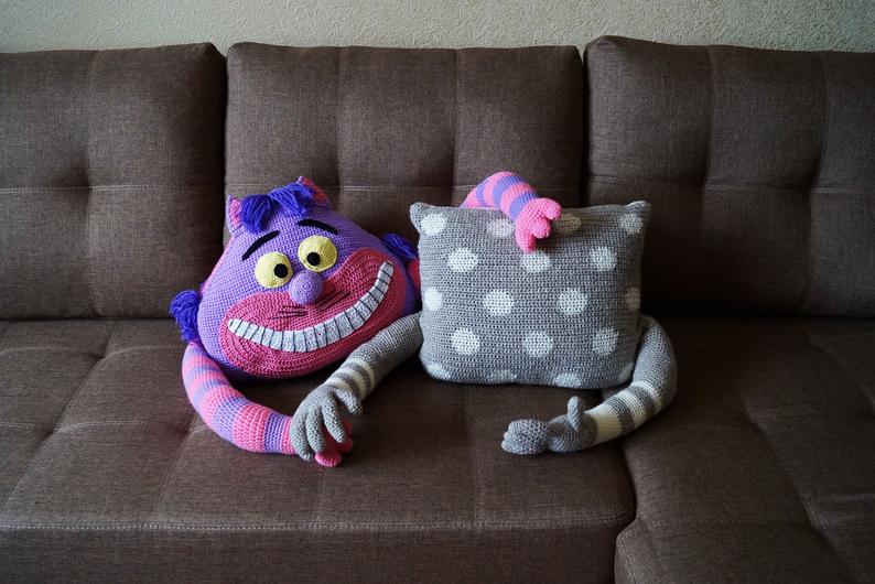 Crochet a Perky Pillow That Hugs Back! Two Fun Styles Two Choose From!