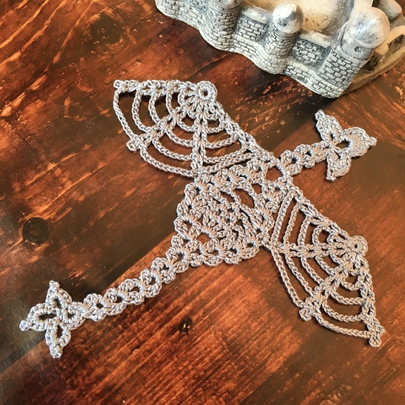 Get the pattern from Creative Accessorise